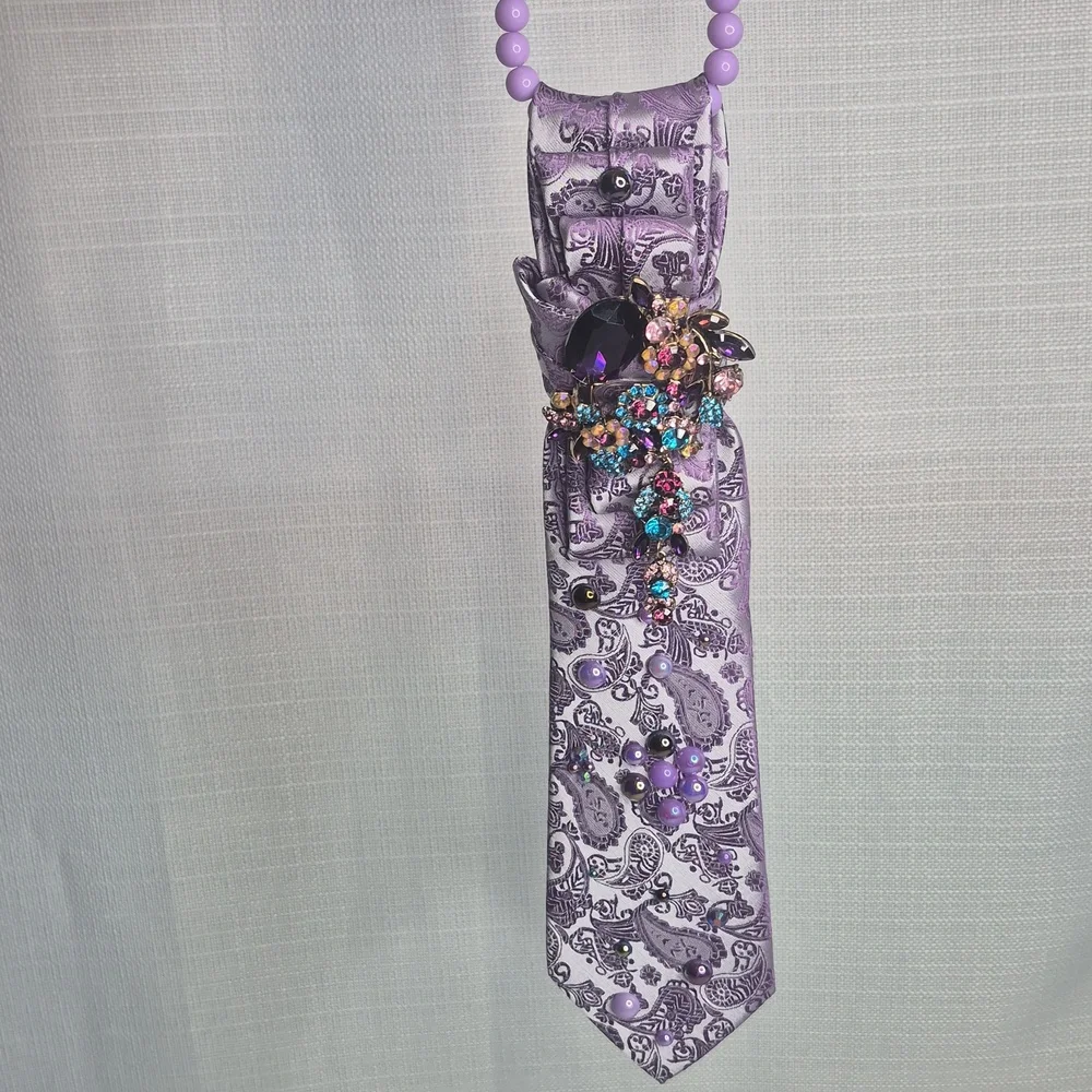 Handcrafted Luxury Fashion Necktie Necklace 📿 (PURPLE - LICIOUS)